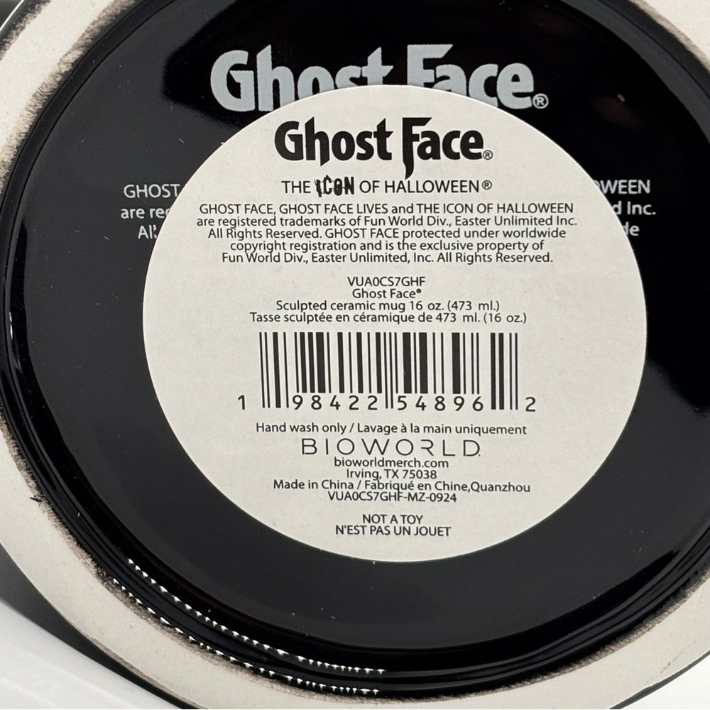 NWOT Black and White Scream Face Mug - Picture 5 of 5